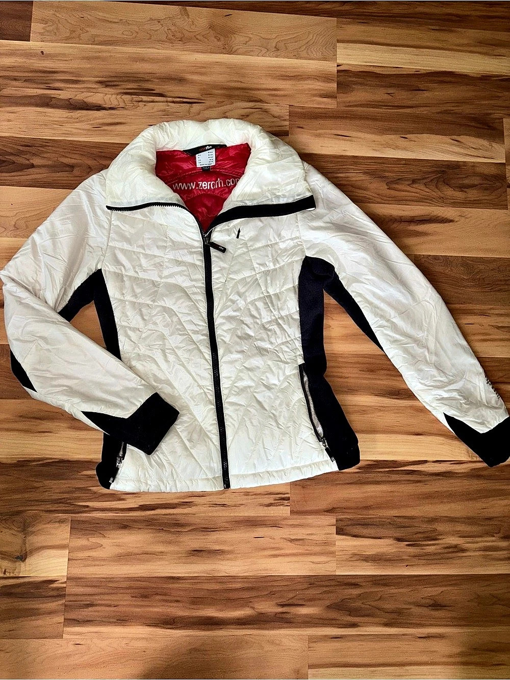 Zero Rh+ Quilted Ski Jacket in White & Black 🤍🖤